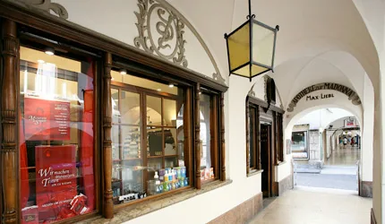 Farmacia alla Madonna - Apotheke Madonna